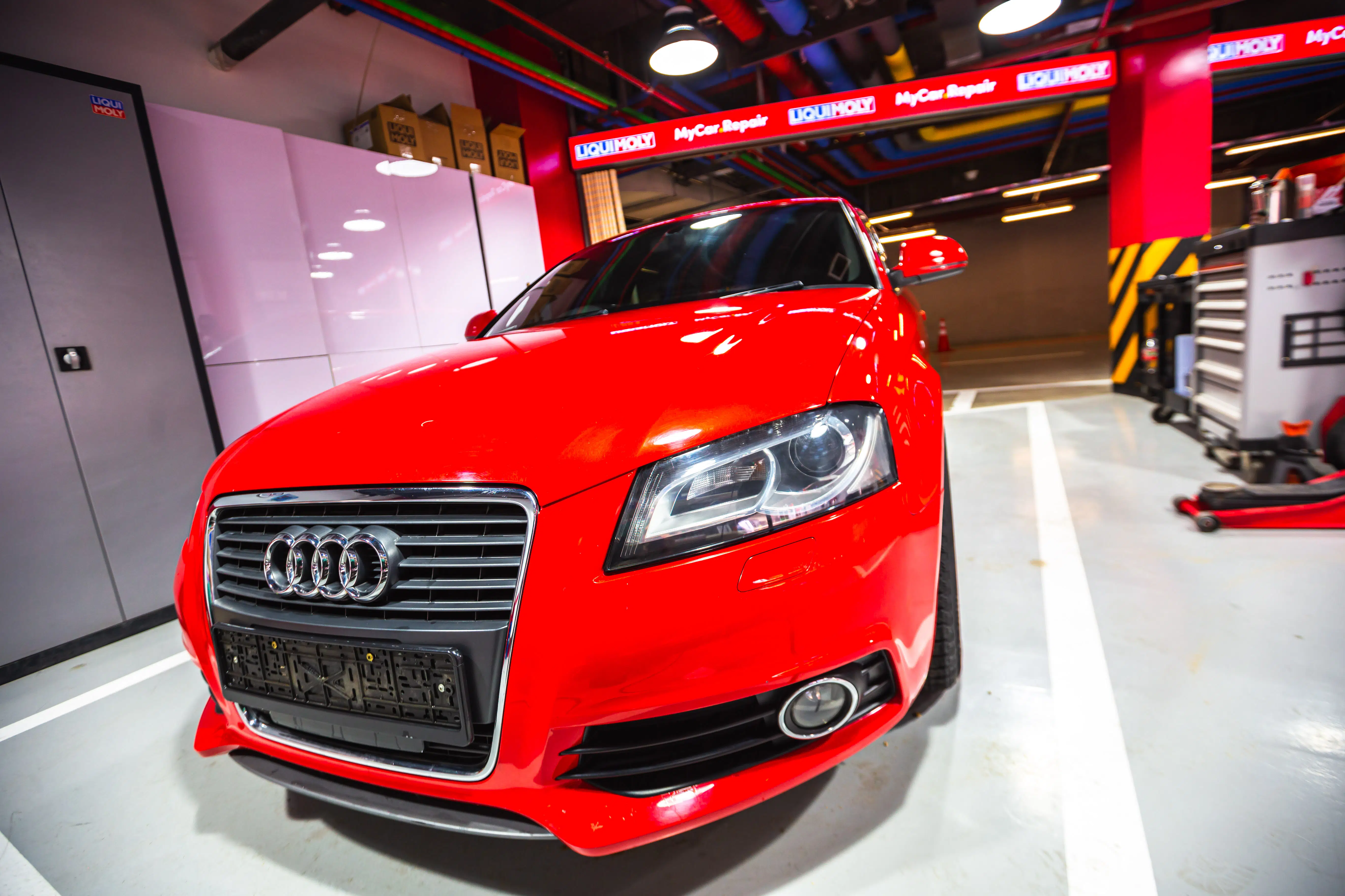 Changing The Oil Of An Audi A3 - MyCar.Repair