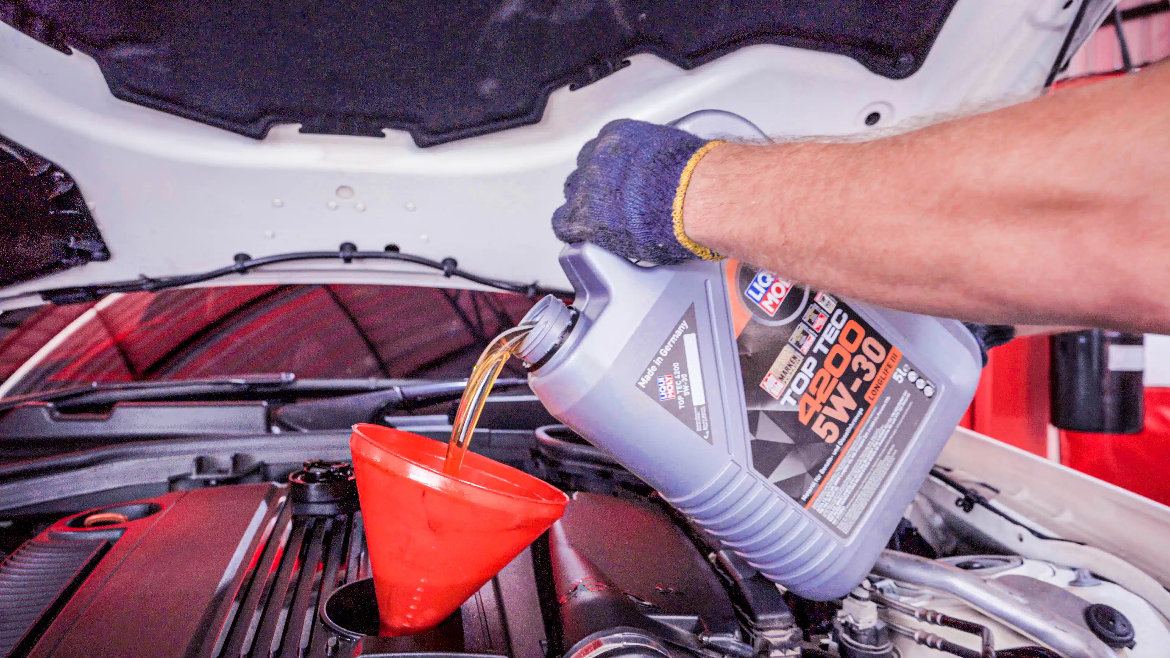 OEM approved engine oil must be used during every oil change. LIQUI MOLY TOP TEC 4200 5W30 meets the 229.31/229.51/229.52