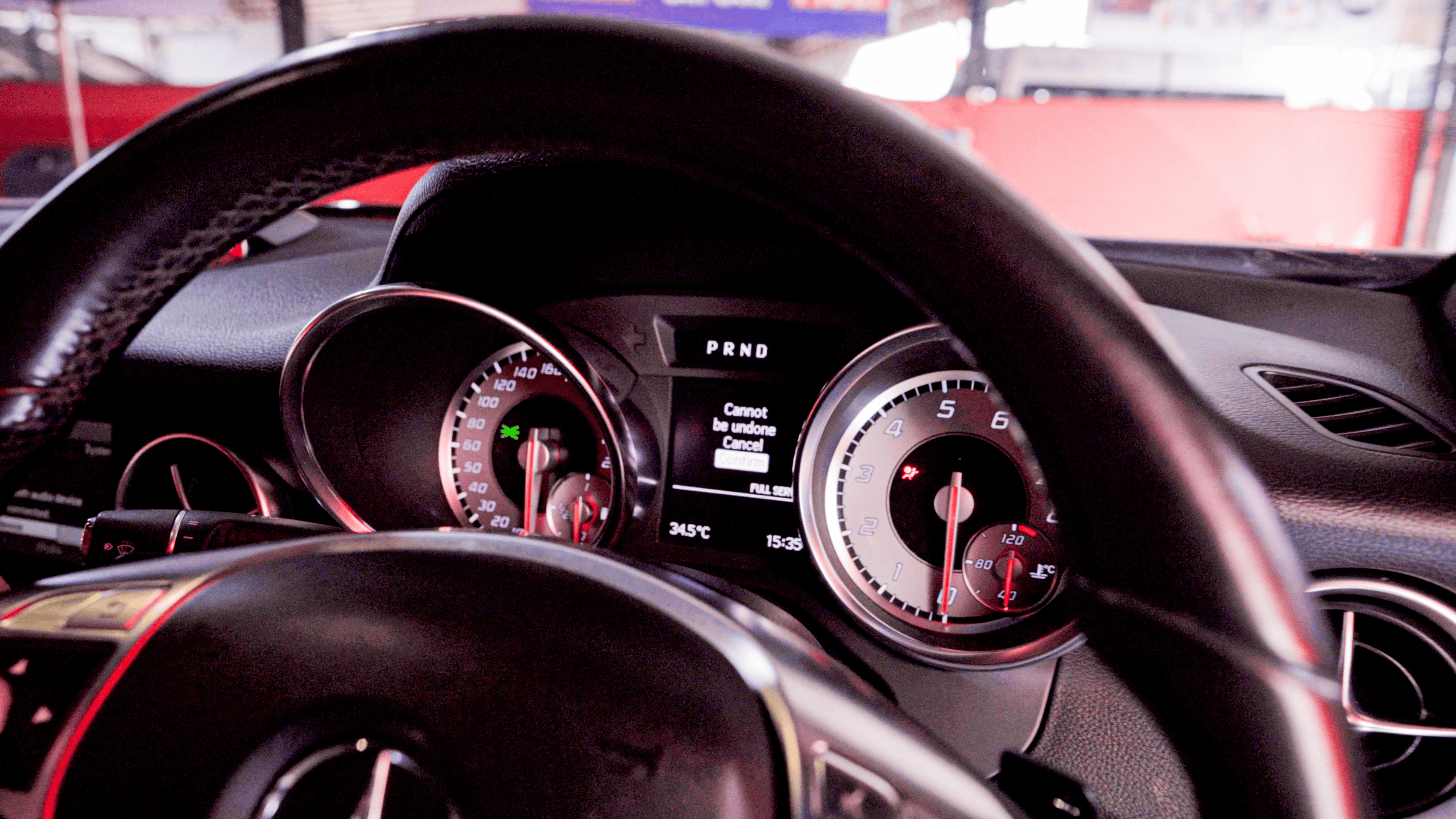 The service indicator of the B Service can be reset on the Mercedes control system